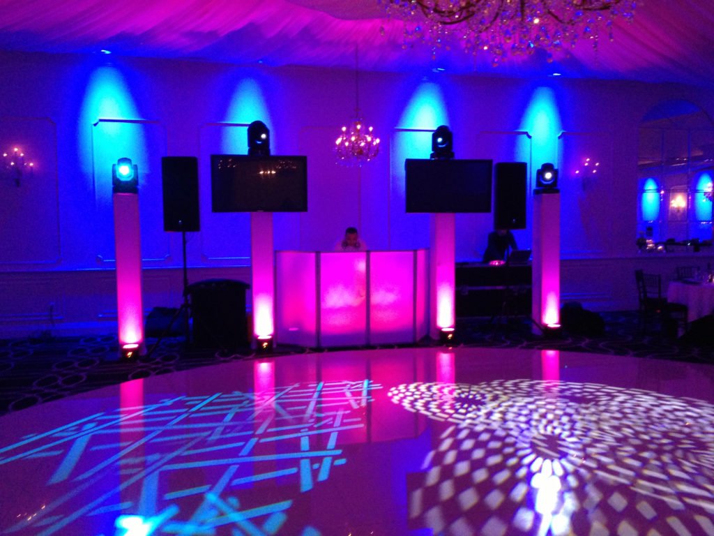 Intelligent Lighting Package With Uplights