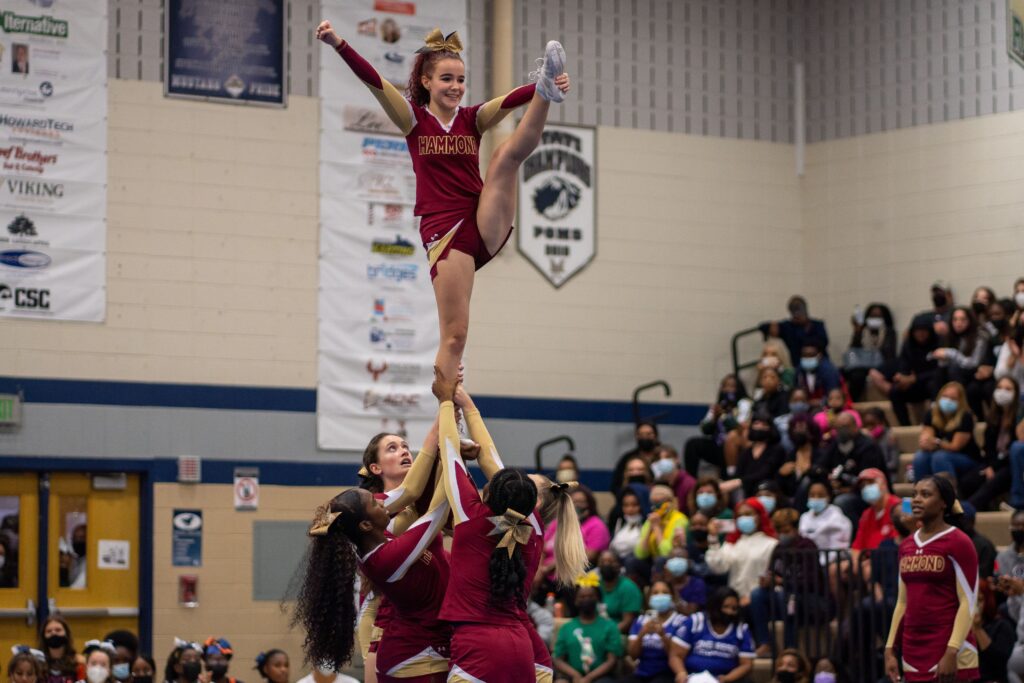 In school cheer competition